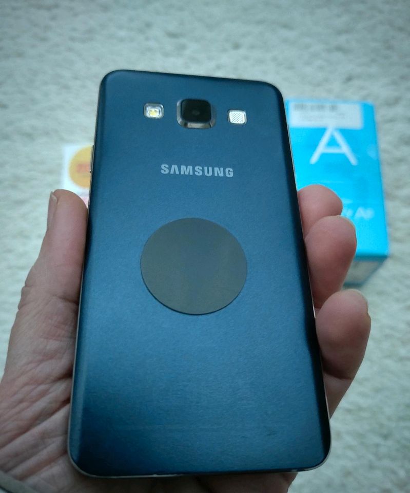 Handy Samsung Galaxy A300. 16GB.im sehr guten Zustand. in Hamburg