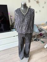 Calvin Klein Jeans Hose W29L32 guter Zustand Bluse Buffalo Nordrhein-Westfalen - Krefeld Vorschau