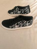 stylische Sneaker Berlin - Treptow Vorschau