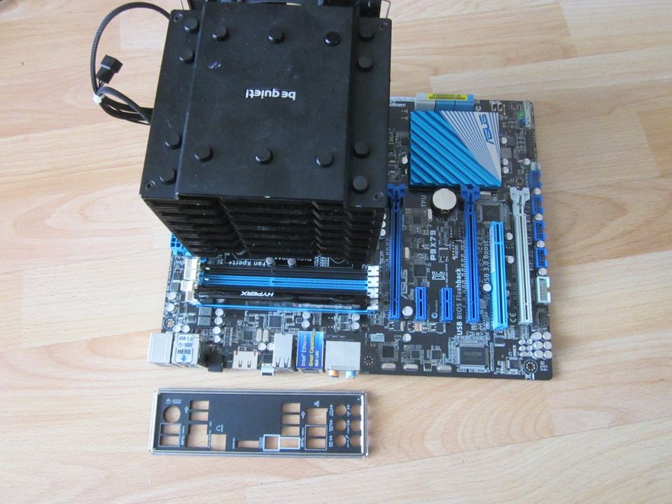 Mainboard ASUS P9X79 Intel Core i7-4820Kx3,7GHz, 4GB DDR3 in Ostfildern