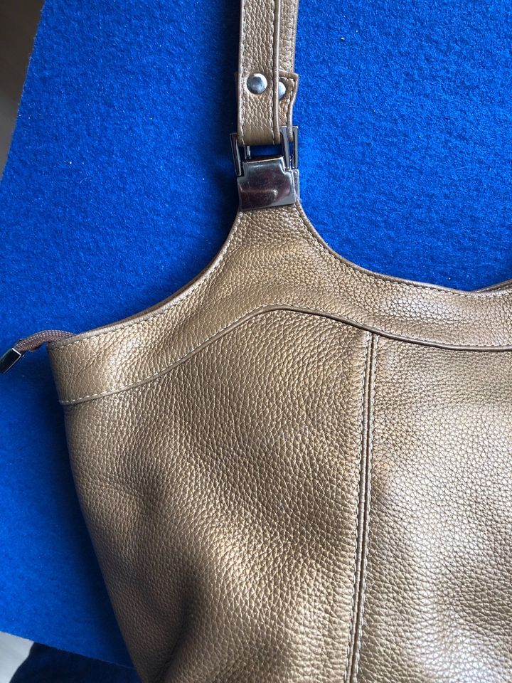 Handtasche aus feinstem weichen Leder in München