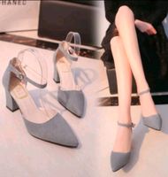 High Heels Pumps breiter Absatz mit Schnalle Grau Gr.36 Saarland - Saarwellingen Vorschau