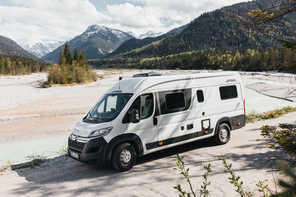 Camper Van Pössl Summit Prime Pfingstferien verfügbar in Isny im Allgäu