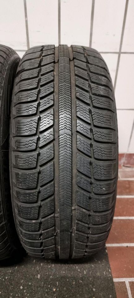 Mercedes W211 A2114015702 Felgen 7,5J x 16H2 ET42 Winter Michelin in Lage