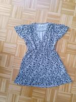Amisu Sommerkleid, Blümchen, schwarz /weiss Größe 38 Schleswig-Holstein - Norderstedt Vorschau