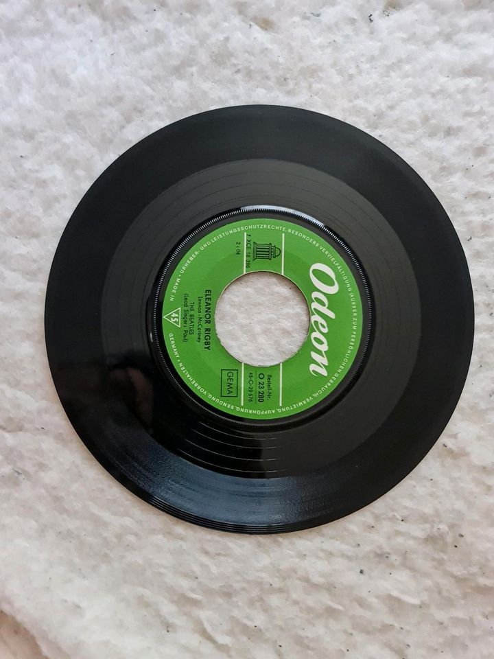 Beatles  Vinyl Single Schallplatte pro Stück, Rarität! in Berlin