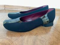 Donna Carolina Slipper, Gr. 39,5, schwarz Nordrhein-Westfalen - Porta Westfalica Vorschau
