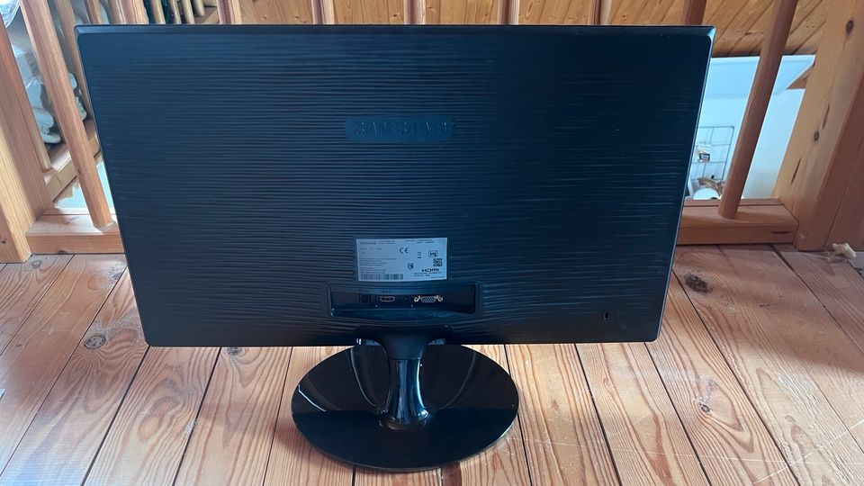 Samsung Monitor 24 Zoll LED in Elbe