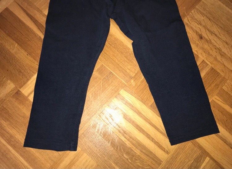 Capri Leggings 3/4 Hose dunkelblau - Größe 128 - Primark in Hamburg