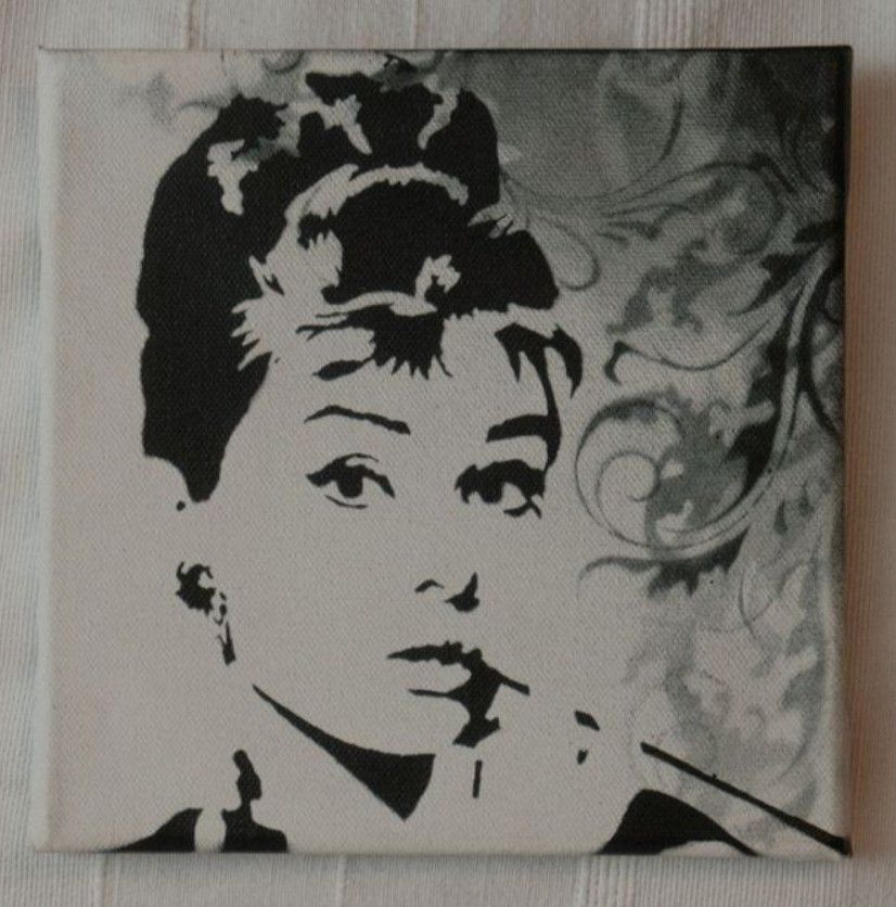 Kleines Audrey Hepburn Wandbild in Bonn