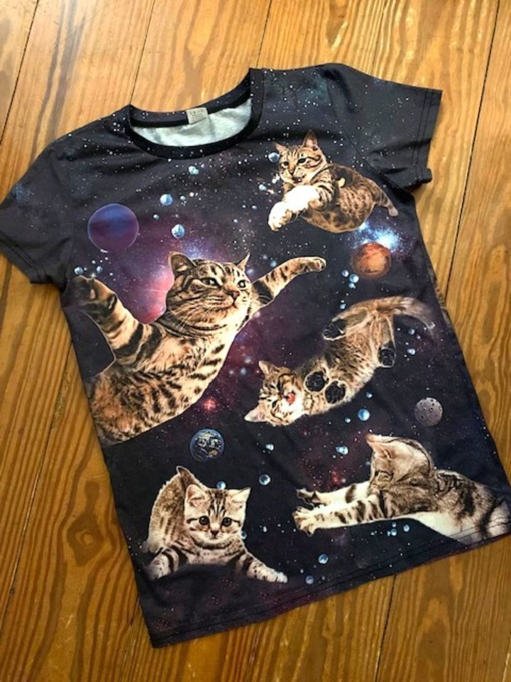 Funnycokid T-Shirt Space cats d'lila Junior L Gr. 12/13 Jahre 152 in Osterby 