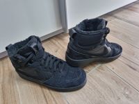 Nike Winterschuhe gefüttert Gr. 40 schwarz Hessen - Wiesbaden Vorschau