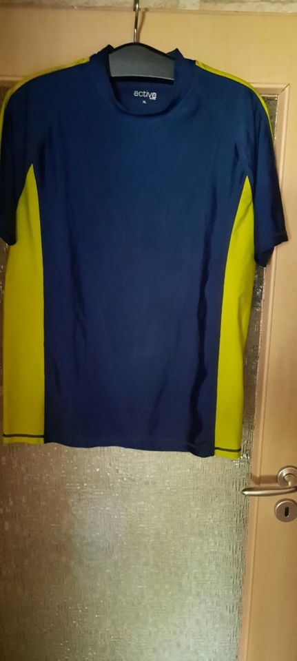 Funktionsshirt, Sportshirt Größe L und XL neu von Tschibo in Dresden