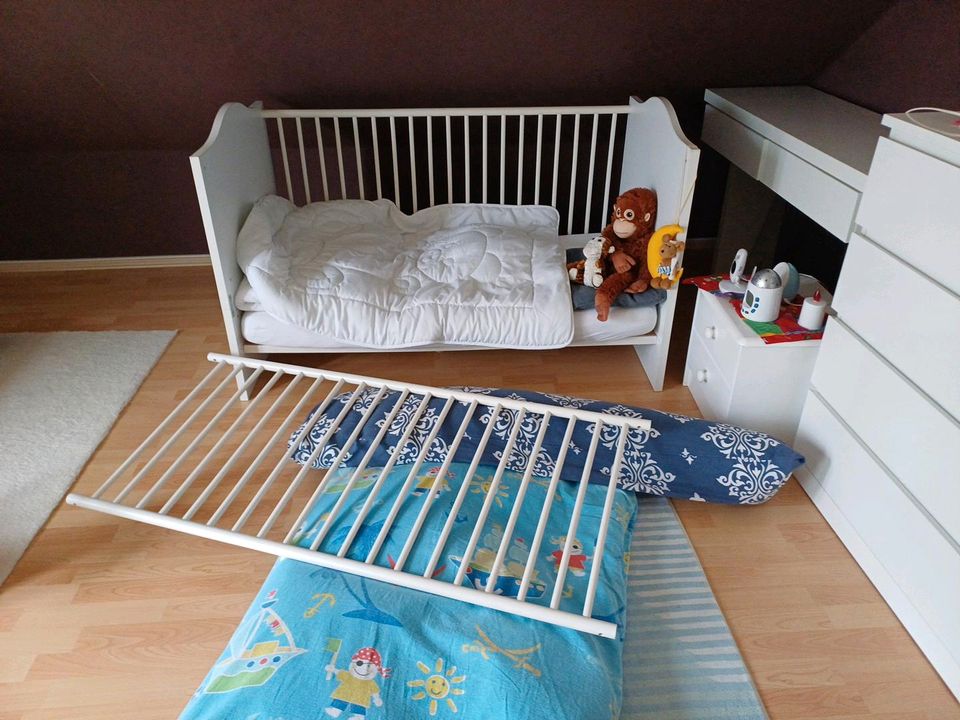 Kinderbett mit Matratze in Rülzheim