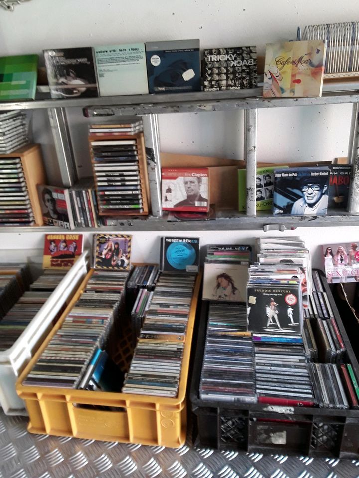 3000 Single Schallplatten, CDs & Artverwandtes   mit Termin in Moers