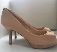 High heels pumps Gr 38 hell beige gold guess Hessen - Ahnatal Vorschau