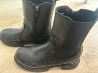 ❤️‍Zara hohe Stiefel Gr. 33 seitl. Reißverschluss❤️‍ Bayern - Kolbermoor Vorschau