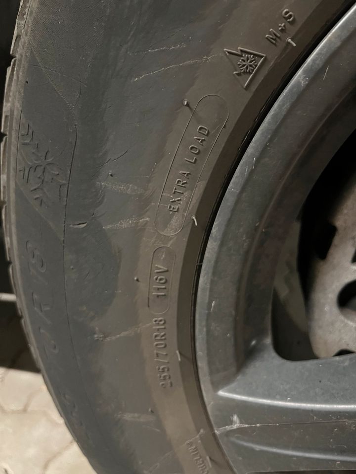 Michelin Reifen Winter Winterreifen 255/70R18 4 St. in Hamburg