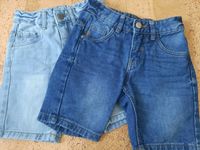 Kurze Hosen Jeansshorts Gr. 122 je Stück 4 € Bayern - Raubling Vorschau