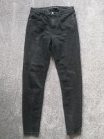 Bershka Jeans Hose Jeanshose Gr. 36 S High Waist schwarz Brandenburg - Oranienburg Vorschau