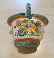 Korb aus Keramik mit Henkel, Handarbeit, Blumenmuster Bayern - Alzenau Vorschau
