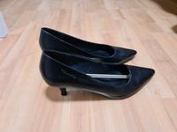 Damen Schuhe Leder Tamaris gr.40 Köln - Chorweiler Vorschau