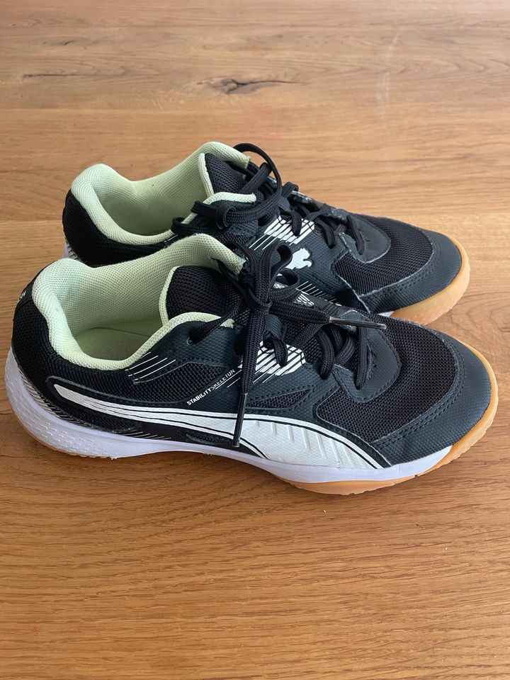 Hallenturnschuhe Turnschuhe Puma in Lenggries