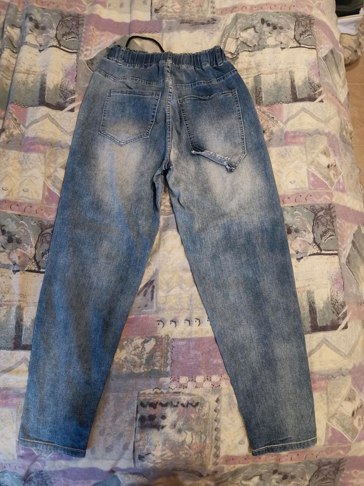 Jeans Boyfriend Baggy neu in Breitenbrunn