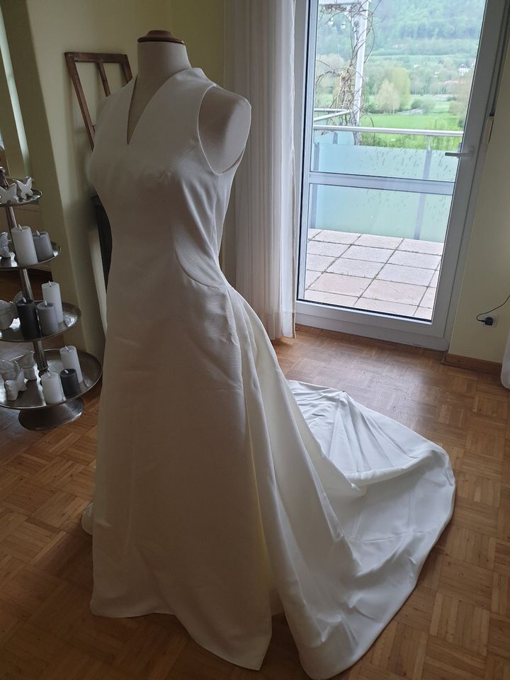 Brautkleid mit Zubehör in Bad Pyrmont