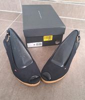 Tommy Hilfiger Sandalen/ Wedges Gr.40 Brandenburg - Strausberg Vorschau