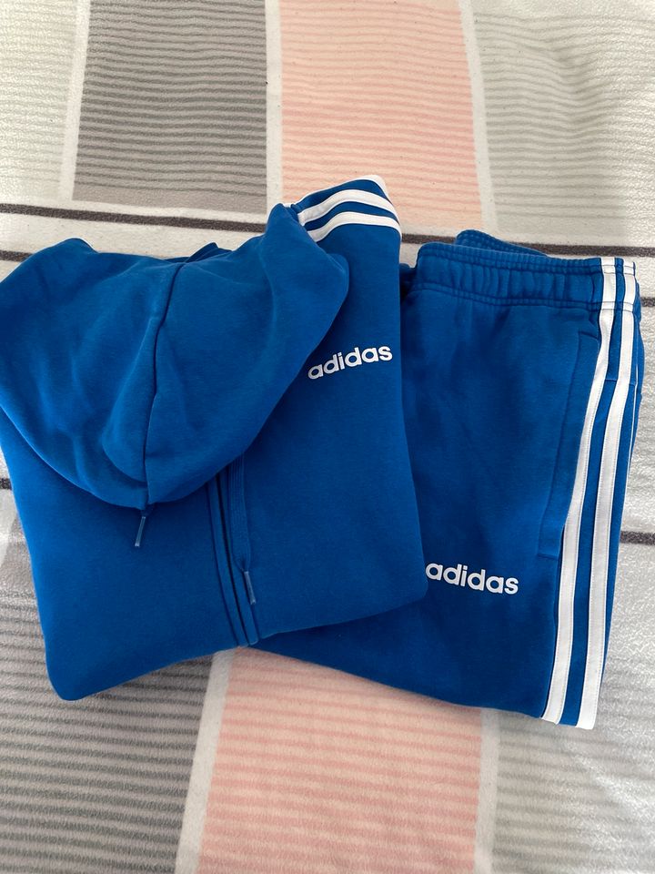 adidas Jogginganzug, Jacke Hose , GD5231, GD5137 in Mannheim