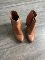 Bellissima Stiefeletten Größe 38 Niedersachsen - Stuhr Vorschau