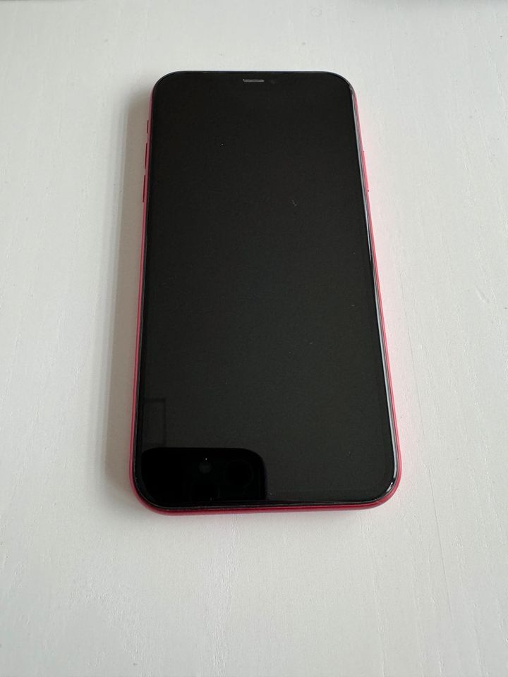 iPhone 11, Red, 128 GB in Kirchhain