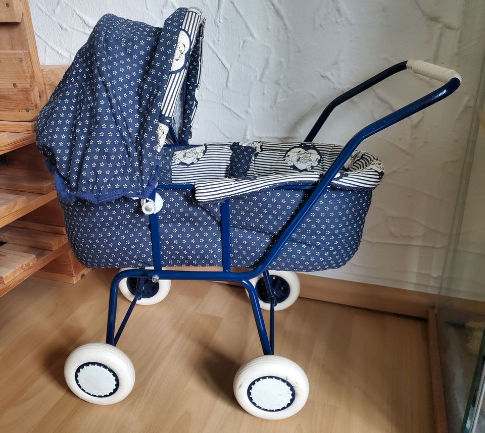 Puppenwagen / Kinderwagen blau in Düsseldorf