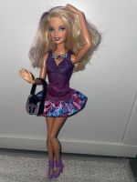 Barbie Puppe Fashionista Girl Kleid lila schick Tasche mattel Nordrhein-Westfalen - Weilerswist Vorschau