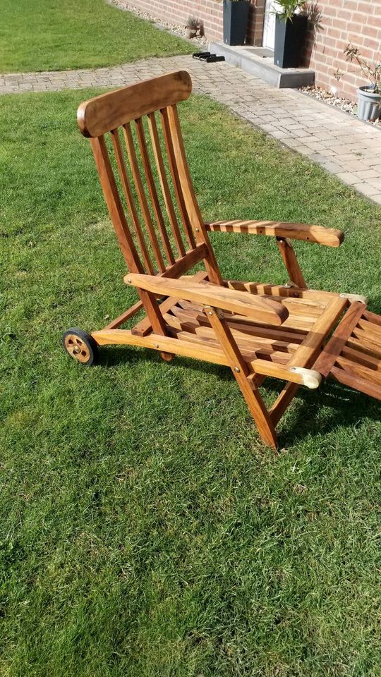 Deckchair aus Teakholz in Bomlitz