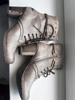 Stiefeletten Mustang, Gr: 39 Frankfurt am Main - Heddernheim Vorschau