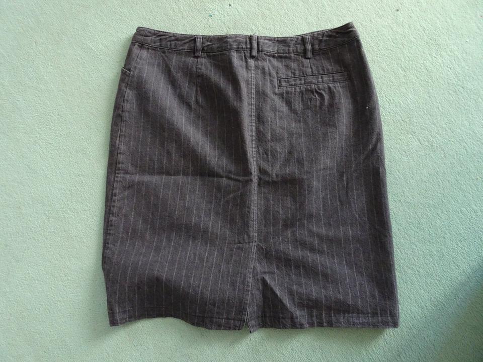 Jeans Mini-Rock, anthrazit mit Längsstreifen, H&M in München