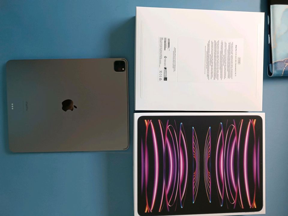 iPad Pro 6.Gen, 12,9″, 512GB, Wi-Fi, Grau, Garantie + Apple Pen 2 in Dachau