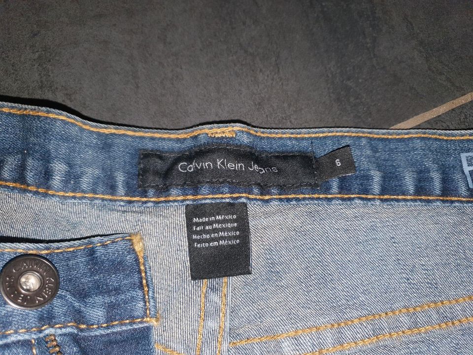 Calvin Klein Jeans Damen, Größe 6 / 32, neuwertig in Idstein