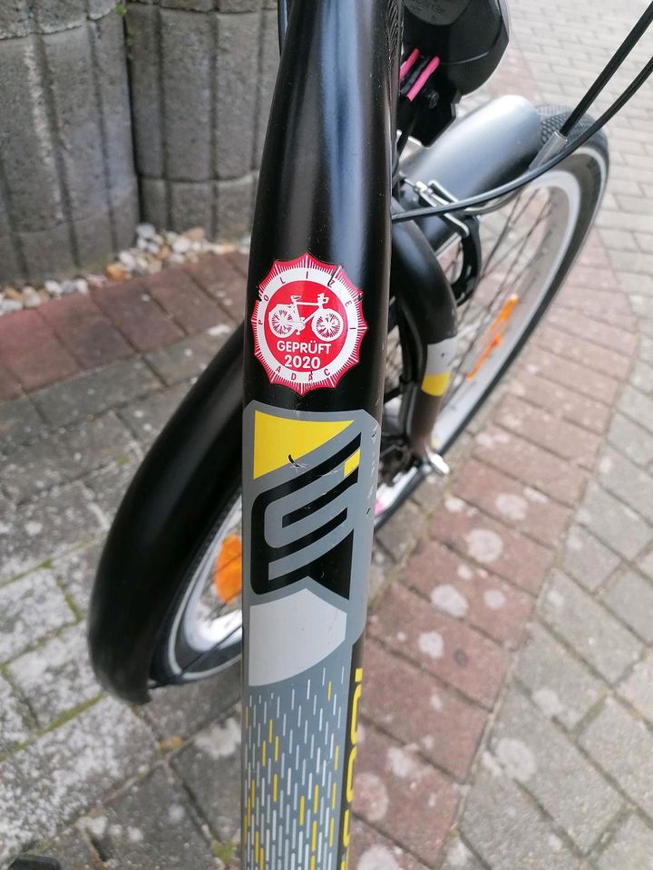 Jugend-Fahrrad mit Gangschaltung in Strausberg