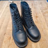 Dr. Martens Stiefel schwarz 39 Vegan Bochum - Bochum-Ost Vorschau