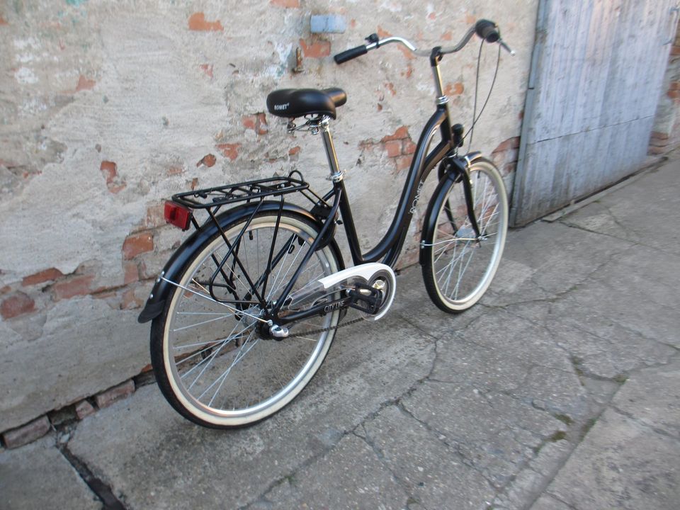 ROMET POP ART City Line 26 Zoll Damenfahrrad Fahrrad.Alu-Rahmen. in Köthen (Anhalt)