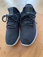 Seltene Adidas Pharrell Williams Tennis HU – Grau Bayern - Fürth Vorschau