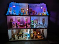 Playmobil 5303 Puppenhaus / Haus mit Einrichtung + Licht !!! Dortmund - Benninghofen-Loh Vorschau