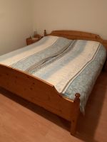 Kiefer Doppelbett mit Nachttischen Feldmoching-Hasenbergl - Feldmoching Vorschau