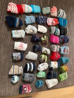 Kindersocken < Größe 25 ZU VERSCHENKEN Bayern - Hettstadt Vorschau