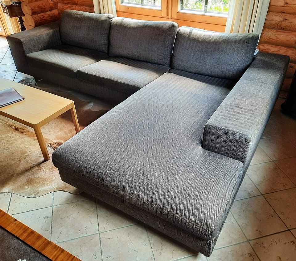 Schöne große Couch von Who‘s perfect an Selbstabholer in Nauen