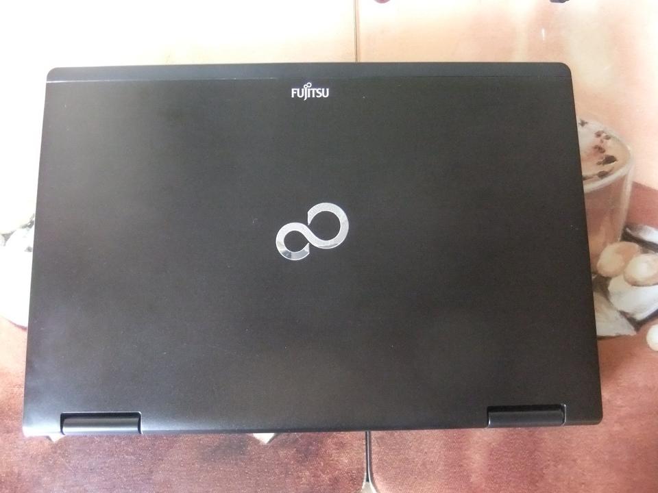 Fujitsu Lifebook E782 Intel Core i7 Win 10 16GB Ram 256 GB SSD in Wittmar
