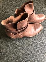 UGG Stiefeletten braun Gr. 39 Nordrhein-Westfalen - Goch Vorschau